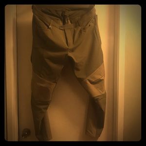 Lululemon Escape and Explore Pants size 36 NWT